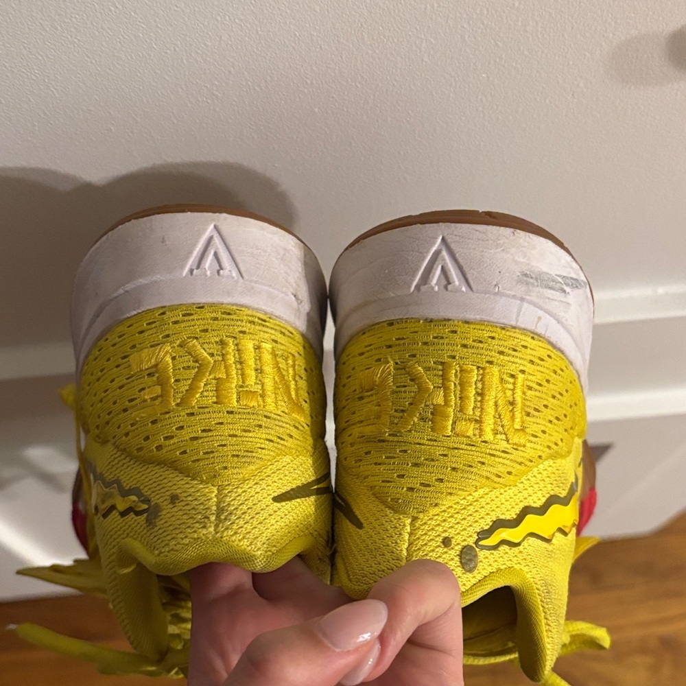 Nike Kids Yellow and White Sneakers